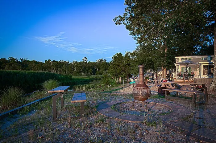 River Beach RV Resort Picture 5