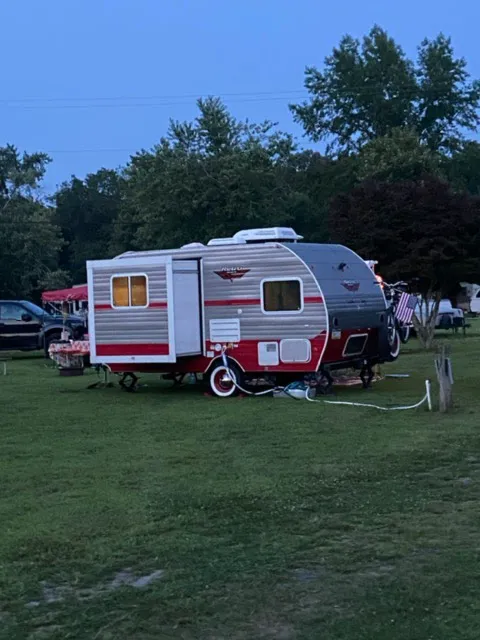 Colonial Meadows Family Campground Picture 4