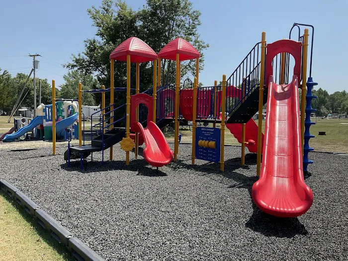 Colonial Meadows Family Campground Picture 2