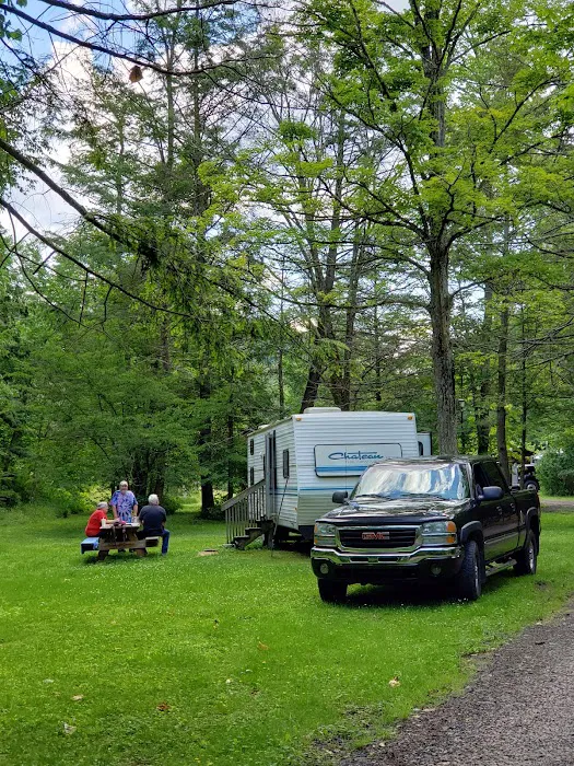 Hemlock Valley Campground Picture 10