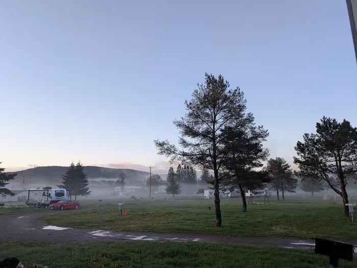 Misty Mountains Park Picture 10