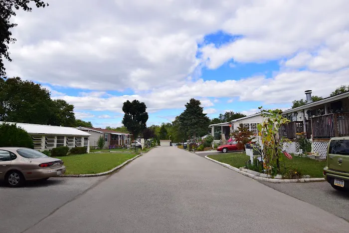 Valley Forge Crossing Manufactured Home Community Picture 1