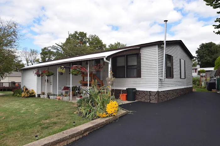 Valley Forge Crossing Manufactured Home Community Picture 6