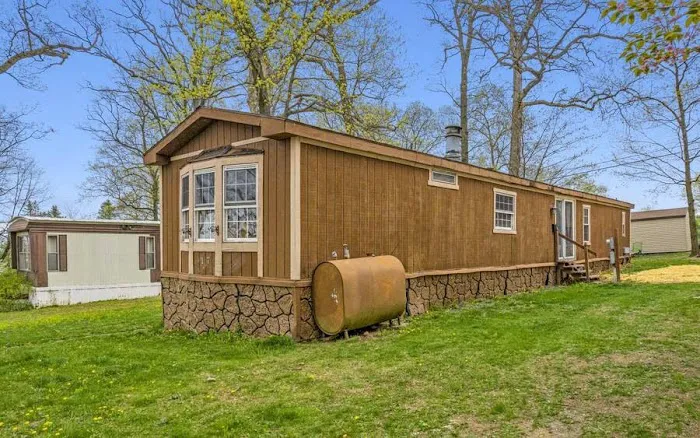 Fairview Mobile Home Park Picture 8