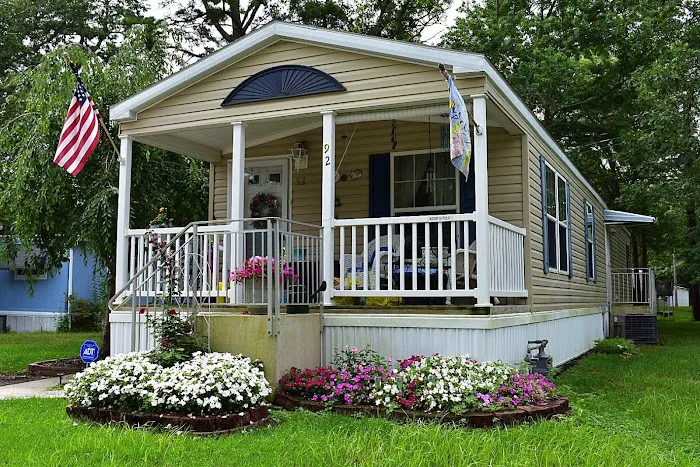 English Creek Manor Picture 3