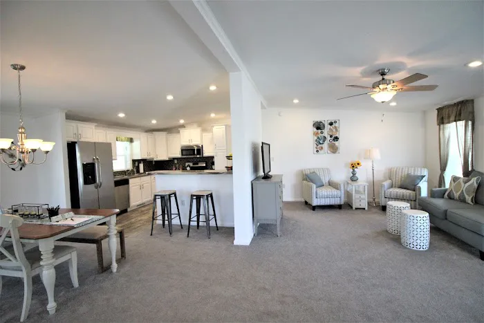 Oak Forest II Manufactured Home Community Picture 9