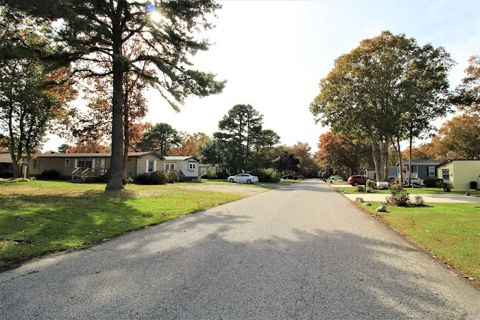 Oak Forest Mobile Home Park Picture 6