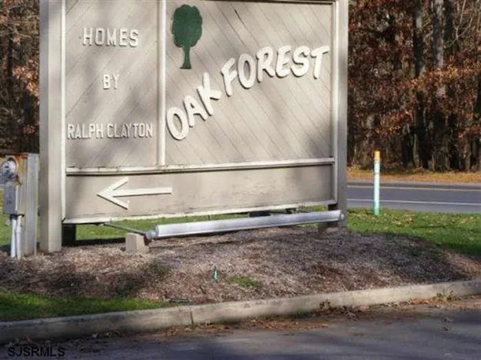Oak Forest Mobile Home Park Picture 10