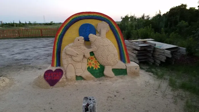 Bay Breeze Village Picture 3