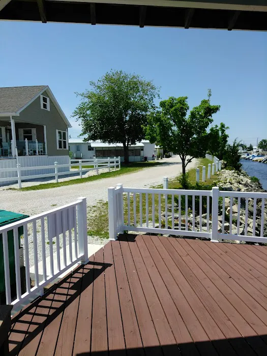 Bay Breeze Village Picture 6