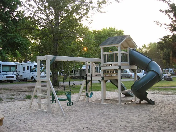 Pomona RV Park & Campground Picture 8