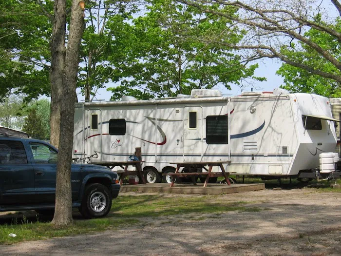 Pomona RV Park & Campground Picture 7