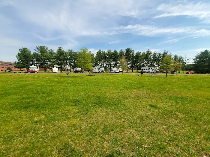Willow Pond RV Campground Picture 3