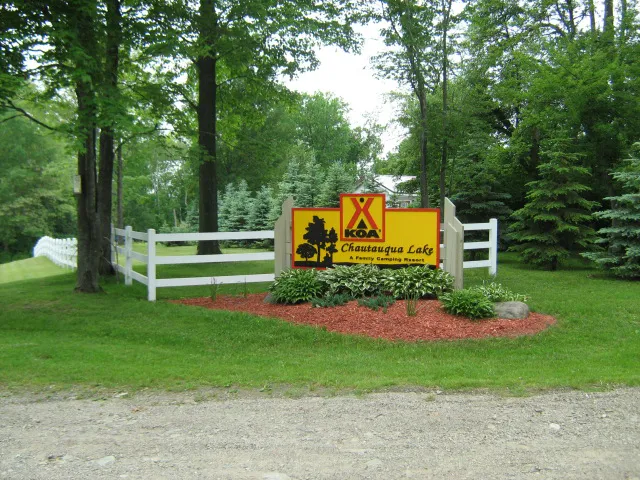 Chautauqua Lake KOA Holiday Picture 10