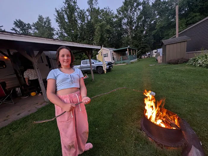 Creek and Lake Campground Picture 3