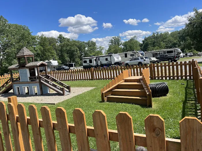 Dutch Valley RV Park Picture 3