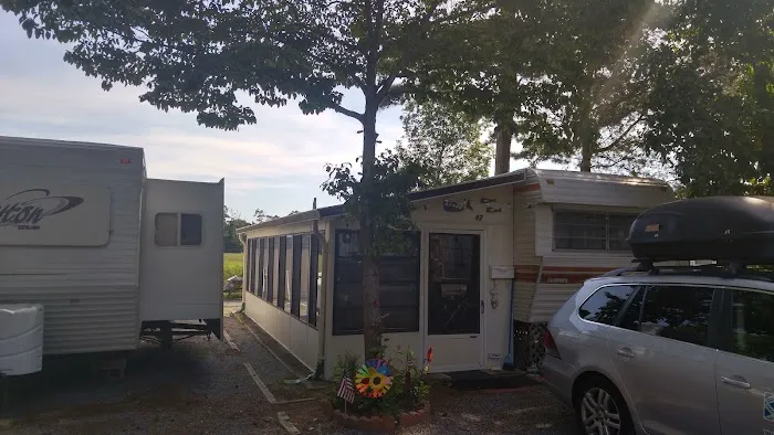 Little Oaks Campground Picture 5