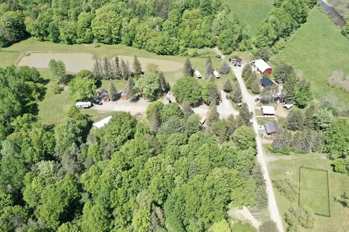 Bison Trace Luxury Camping Picture 4