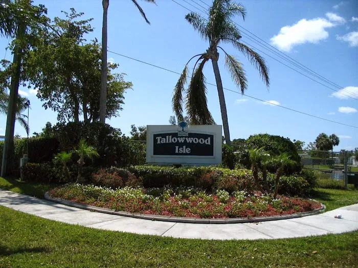 Tallowwood Isle Picture 3