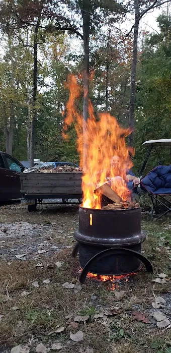 Boulder Woods Campground Picture 6