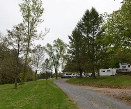 Robin Hill RV Campground