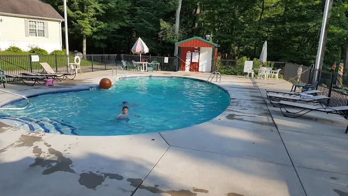 Paradise Bay Park Family Campground Picture 4