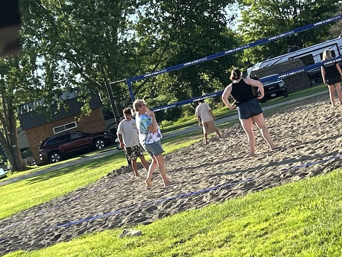 Lazy Acres Campgrounds Picture 5