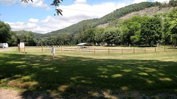 Riverside Acres Picture 1