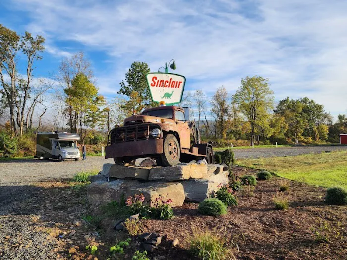 Rusted Acres RV Park Picture 3