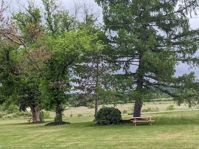Crestwood Mobile Home Park Picture 2