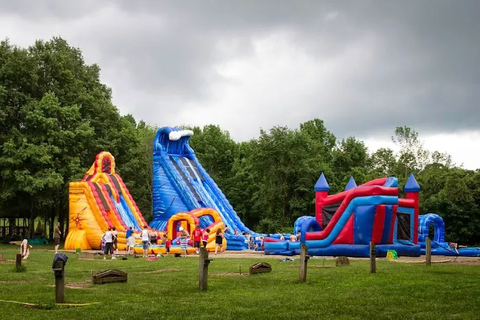 Adventure Bound Camping Resort - Four Winds Picture 4