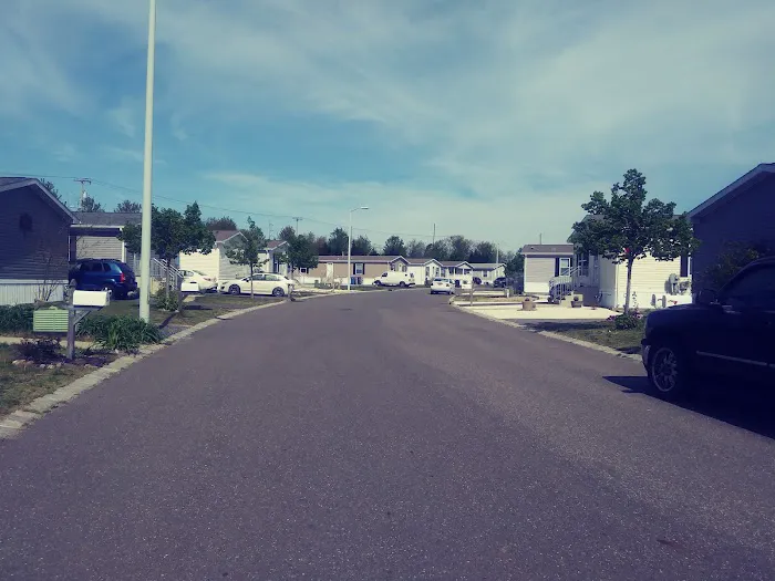 Pine Crest Village Picture 1