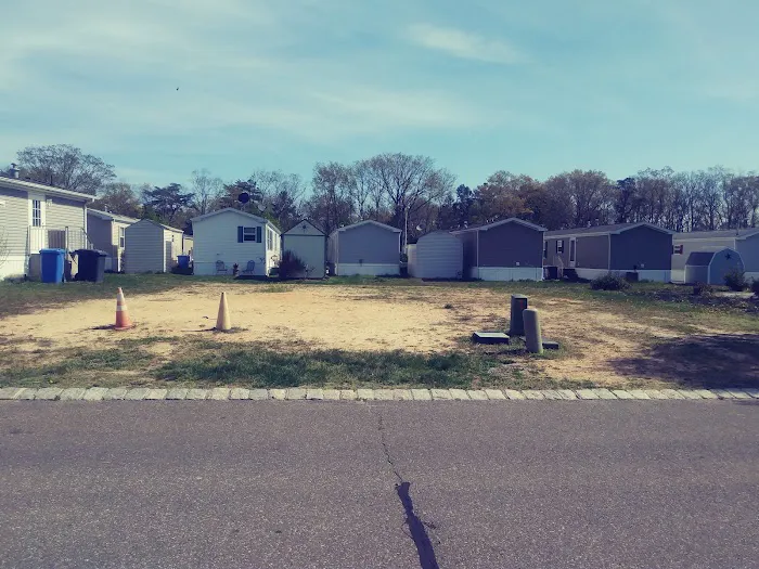 Pine Crest Village Picture 6
