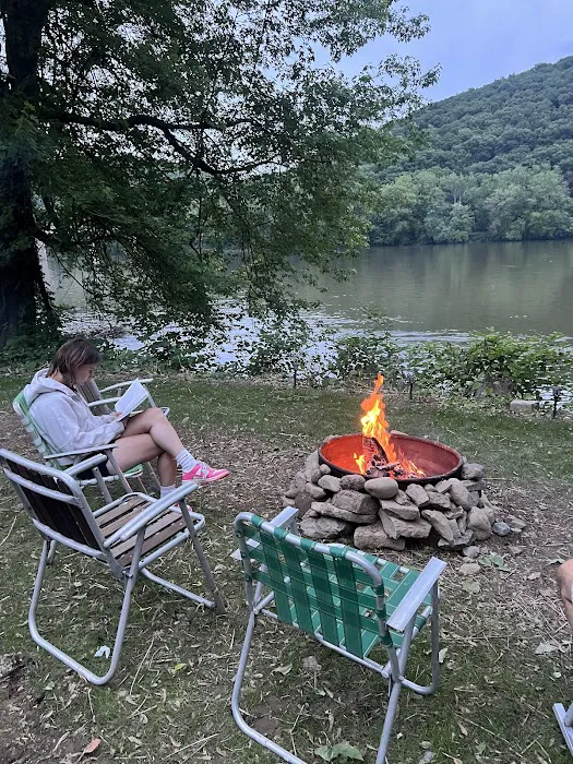 Dockside Campground Picture 9