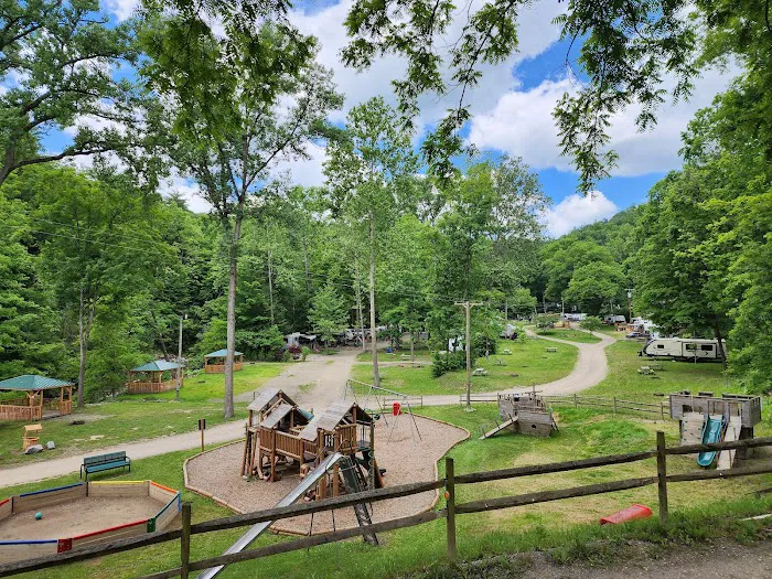 Sugar Creek Glen Campground Picture 5