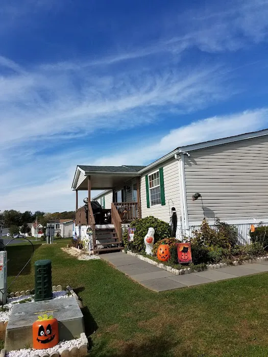 Indian Creek Village Picture 9