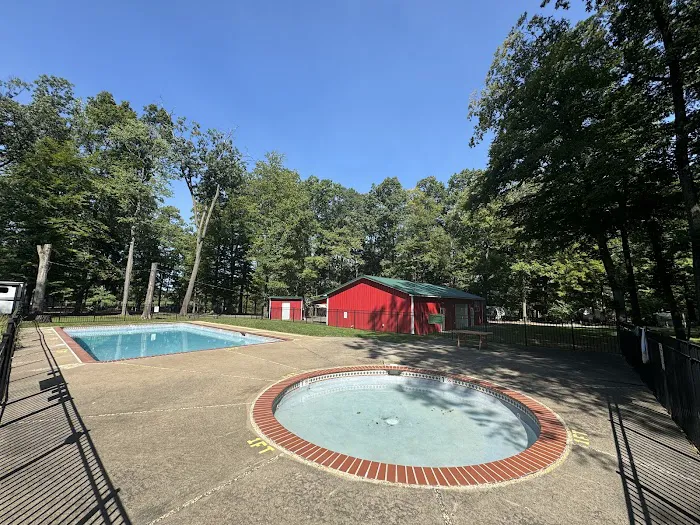 Quakerwoods Campground Picture 3