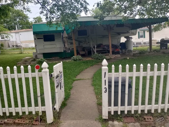 Terry's Mobile Home Park Picture 6