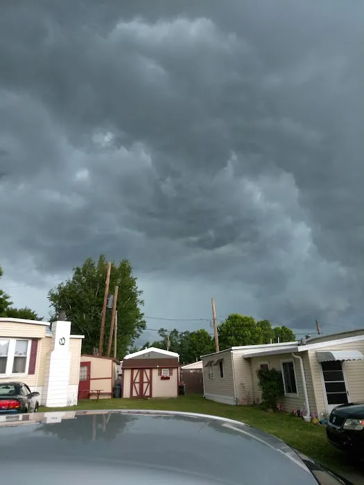 Terry's Mobile Home Park Picture 10