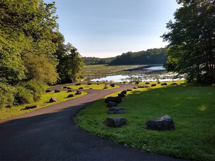 Lake Towhee Camp Grounds Picture 4