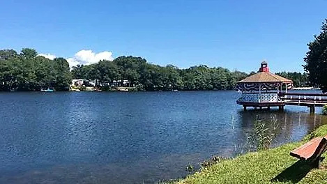 Garden Lake Park & Sales Picture 2