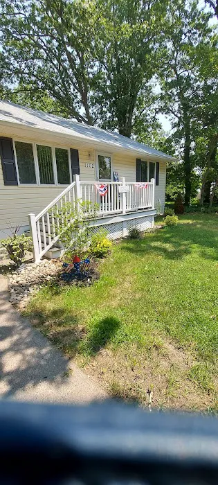 Edgewood Village Homes Picture 6