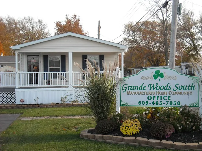 Grande Woods South Manufactured Home Community Picture 10