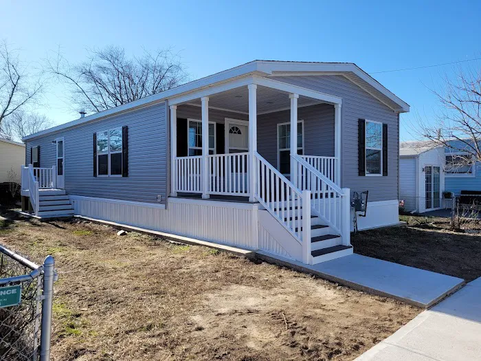 Grande Woods South Manufactured Home Community Picture 8