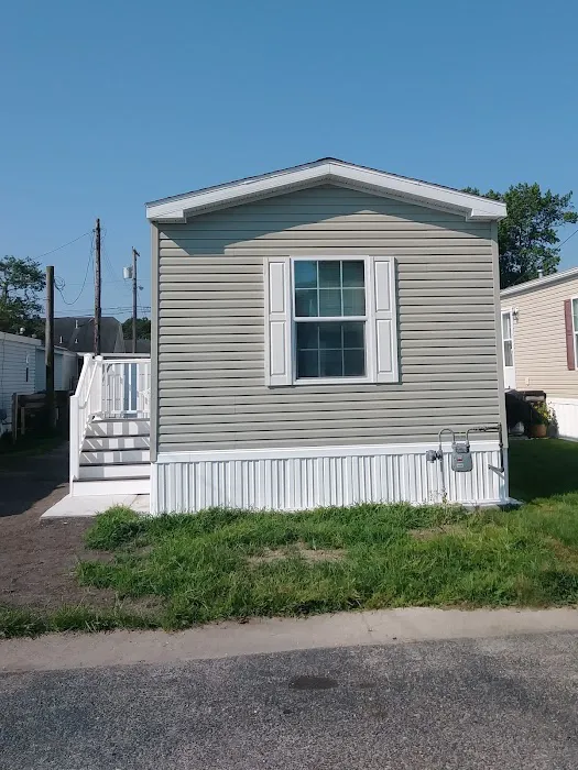 Grande Woods South Manufactured Home Community Picture 7
