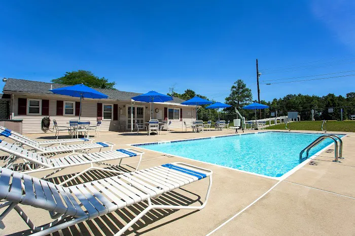 Pinewood Estates Manufactured Home Community Picture 6