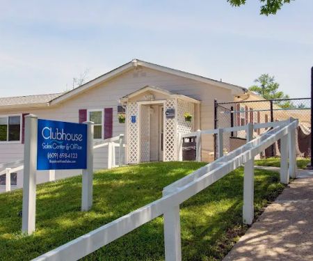Pinewood Estates Manufactured Home Community