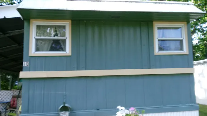 Oak Tree Mobile Homes Picture 1