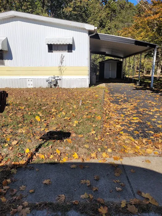 Maple Glen Mobile Home Park Picture 5