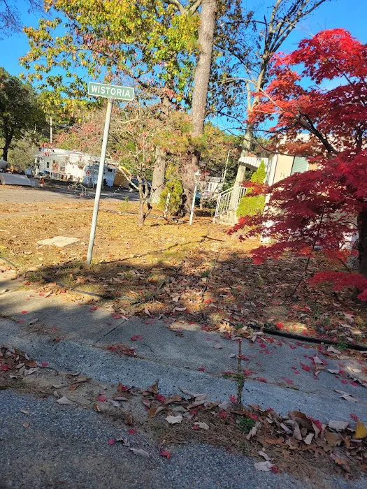 Maple Glen Mobile Home Park Picture 1